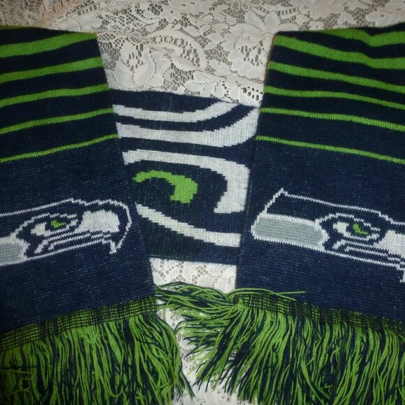 Seattle Seahawks Scarf Knit Winter Neck Double Sided Big Team Logo - Picture 3 of 7
